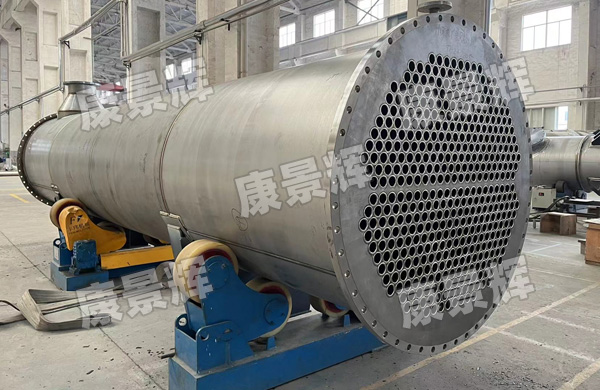 殼管式換熱器就是管式換熱器嗎 殼管式換熱器就是管式換熱器嗎